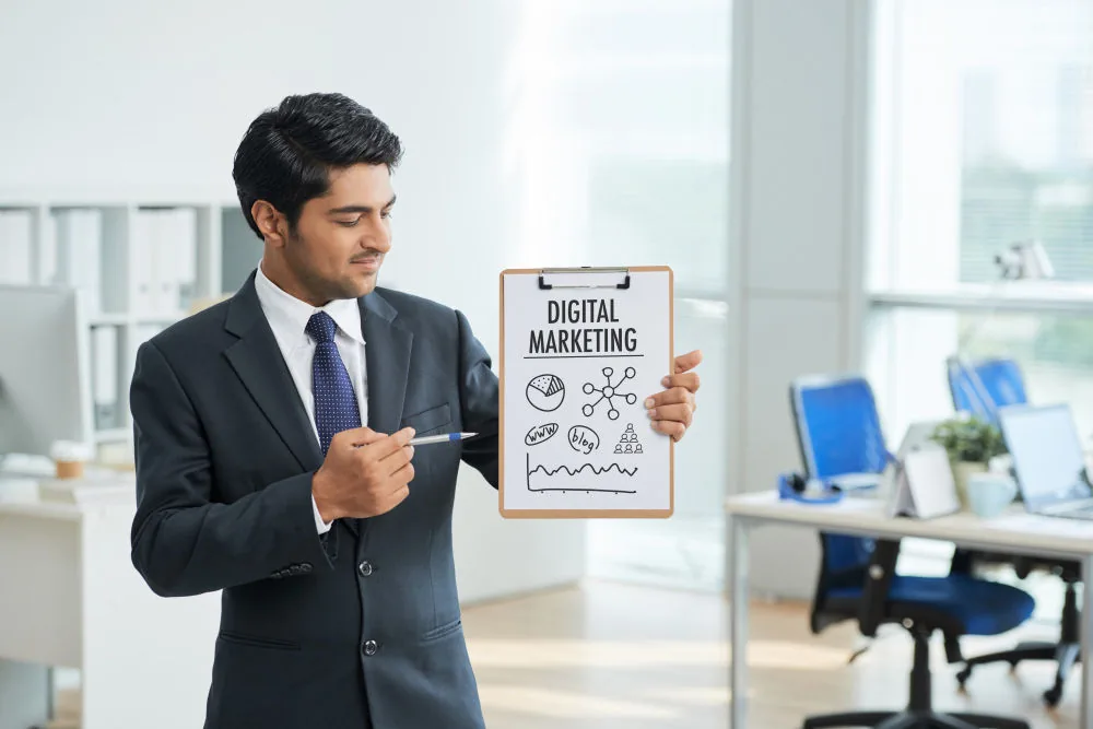 Simple Ways to Attract More Customers Using Just Your Phone